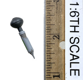 Fallout 4: Sole Survivor (Male) - Mysterious Serum Syringe