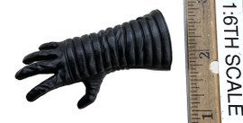 Star Wars Legends: Darth Vader (Battle-Damaged Deluxe DX45) - Right Gloved Open Hand