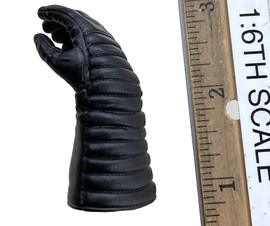 Star Wars Legends: Darth Vader (Battle-Damaged Deluxe DX45) - Right Gloved Relaxed Hand