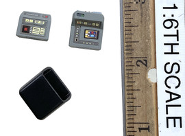 Star Trek: Deep Space Nine: Commander Benjamin Sisko - Tricorder w/ Magnetic Holster