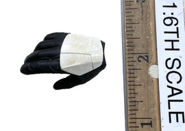 Star Wars: The Mandalorian & Grogu - Imperial Remnant Stormtrooper (Deluxe Version) - Right Armored Relaxed Hand