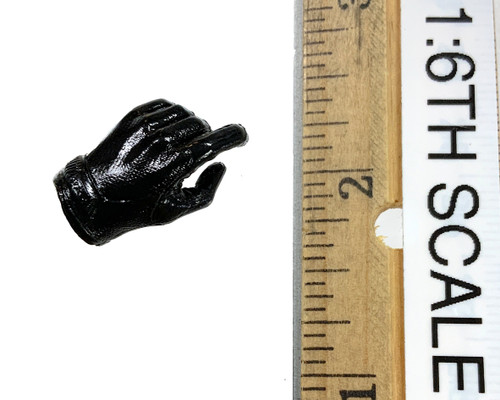 Shark Queen: Raider Lillian - Left Gloved Trigger Hand