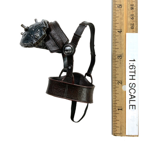 Fantasy Warrior Cloud Strife (Deluxe Version) - Shoulder Armor w/ Harness