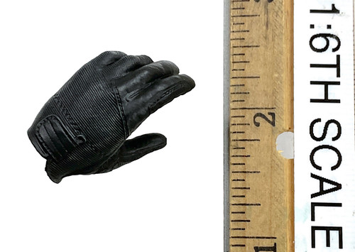 Star Wars The Mandalorian: Transport Trooper - Left Gloved Relaxed Hand