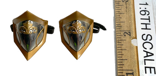 Guardian of the Kingdom: Griffin Legion Isabel - Knee Armor (Metal)