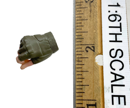 Serene Hound Troop: Grainne - Right Gloved Gripping Hand
