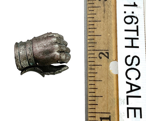 Saintess Knight (Black) - Left Armored Gripping Hand