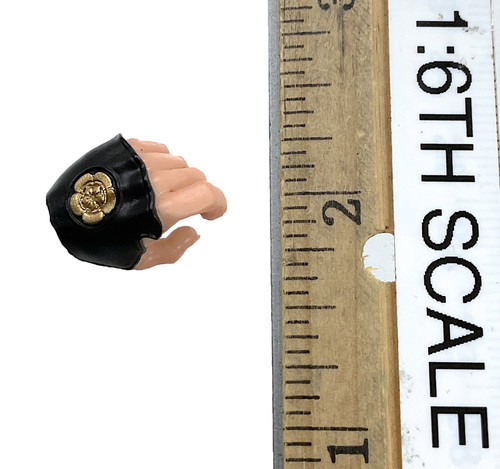 Japanese Warring States: Female Warrior Oichi - Left Armored Gripping Hand