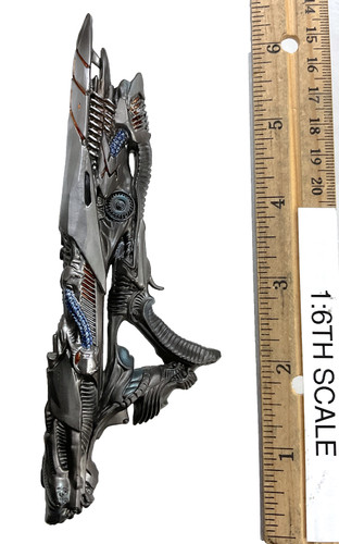 Zack Snyder’s Justice League: Batman (Tactical Batsuit Version) - Parademon Gun