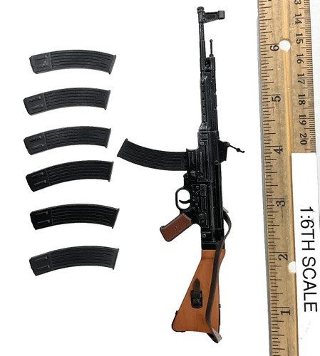 Wiking Division NCO: Hungary 1945 - Assault Rifle (Stg-44)