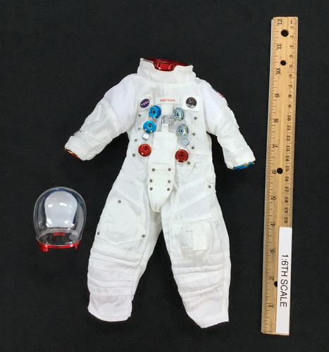 Neil Armstrong: First Moon Landing - Extravehicular Pressure Suit w/ Pressure Bubble Helmet