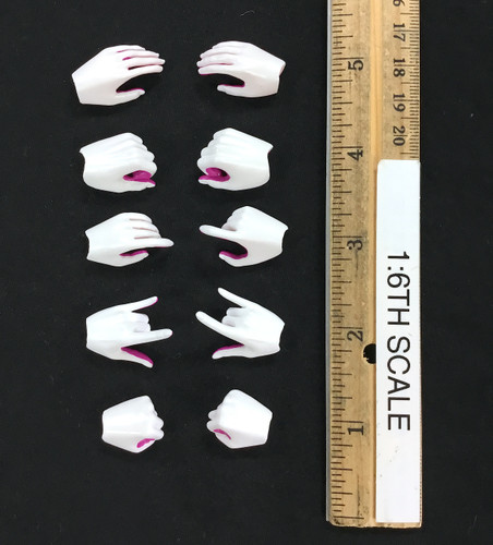 Parallel Universe: Spider Girl - Hand Set (10)