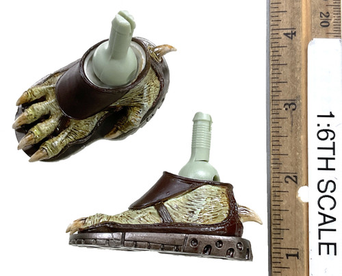 Alien vs. Predator: Akaoni Samurai Predator - Sandaled Feet w/ Peg Joints
