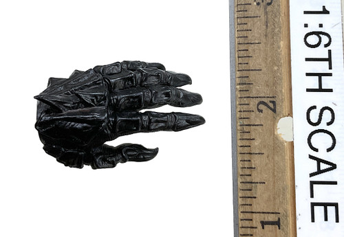 Kamen Rider Black Sun: Kamen Rider (Battle-Damaged Version) - Left Armored Relaxed Hand Kamen Rider Black Sun: Kamen Rider (Battle-Damaged Version) - Left Armored Relaxed Hand