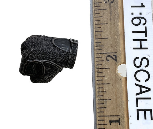 Hell Commander (Deluxe) - Right Gloved Fist