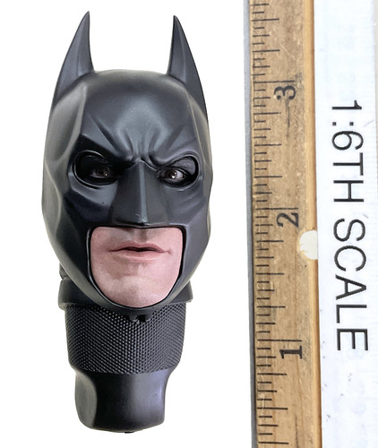 The Dark Knight Trilogy: Batman Armory w/ Bruce Wayne 2.0 - Head (Cowled) w/ Magnetic Neck Joint