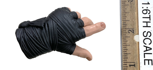 Street FIghter V: Battle Ryu (Champion Edition) - Left Gloved Pointing Hand