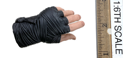 Street FIghter V: Battle Ryu (Champion Edition) - Left Gloved Relaxed Hand