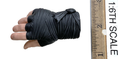 Street FIghter V: Battle Ryu (Champion Edition) - Right Gloved Relaxed Hand