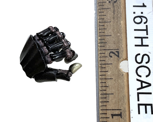 Star Wars Legends: Darth Vader (Battle-Damaged Deluxe DX45) - Left Mechanical Gripping Hand