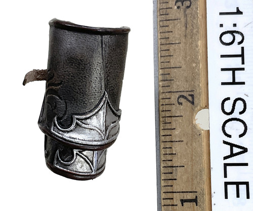 Hunter Sophia - Upper Arm Armor