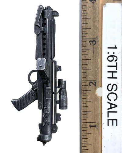 Star Wars: The Empire Strikes Back: Chewbacca with Disassembled C-3PO - Blaster Rifle (BlasTech E-11)