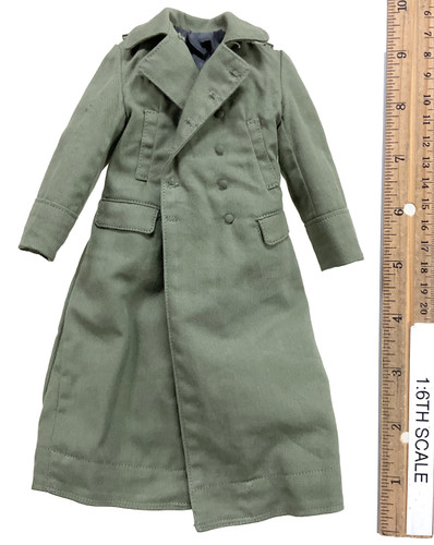 WWII German Infantry in Wachmantel 1943 - Greatcoat (M40)