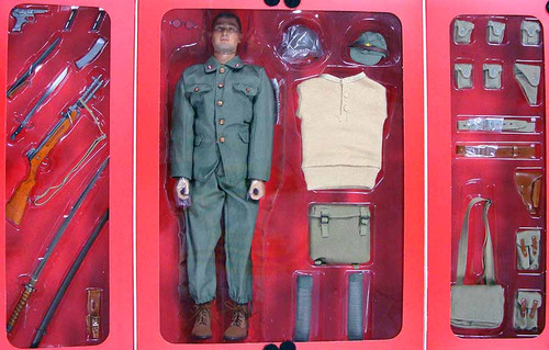 Sergeant Major Suzuki: IJA Airborne Special Forces Unit - Boxed Figure