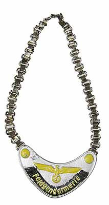 Feldgendarmerie Des Heeres 1945 - Gorget