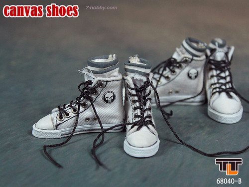 TTL Canvas Shoes - Female White Accessory Set