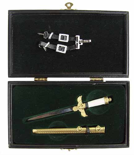 Hermann G. - Knife w/ Display Case