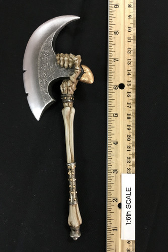 Silver Huntress - Battle Axe