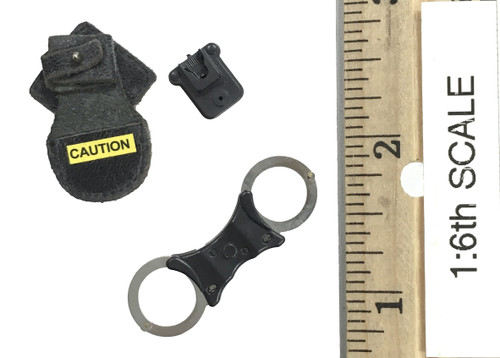 British Metropolitan Police Service Female Officer - Speed Cuffs w/ Holster