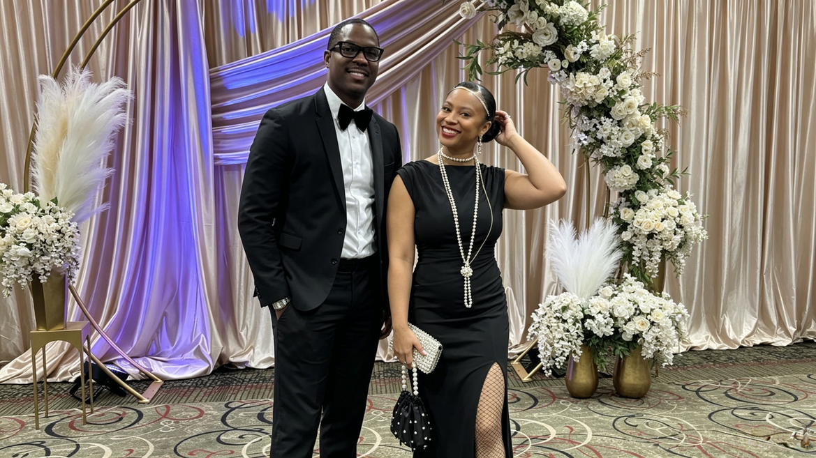 The Ultimate 1920s Gala Dress – Black Mermaid Fit & Styling Tips