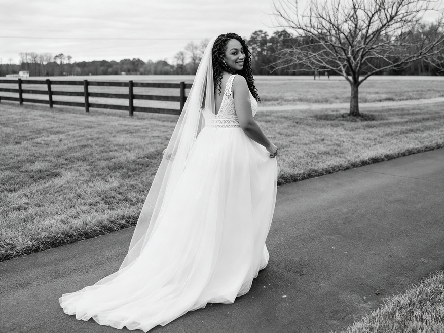Backless Boho Tulle Wedding Dress Winter Farm Wedding 