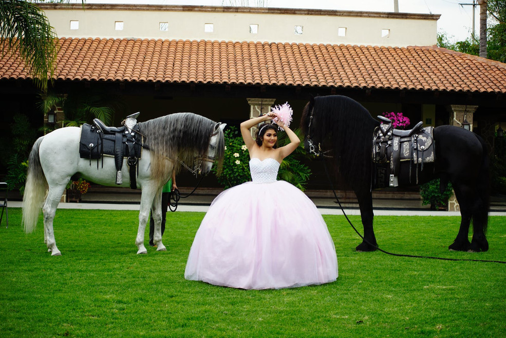 2023 Prom Dress Code, Chic Or Comfy?