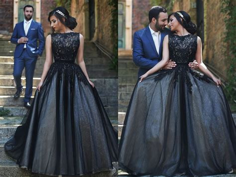 Black Prom Dresses Give A Radiant But Calm Sense of Fashionable Style.