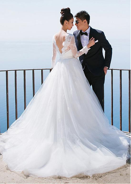 Long Lace Applique Sleeve Wedding Dress Tulle A-Line Bridal