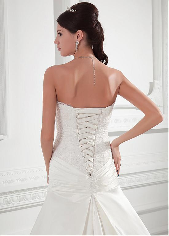 Dropped Waistline A-line Satin Sweetheart Wedding Dress