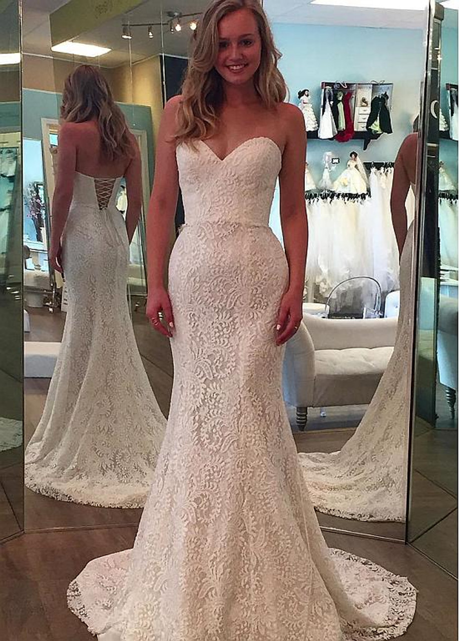 simple lace mermaid wedding dress