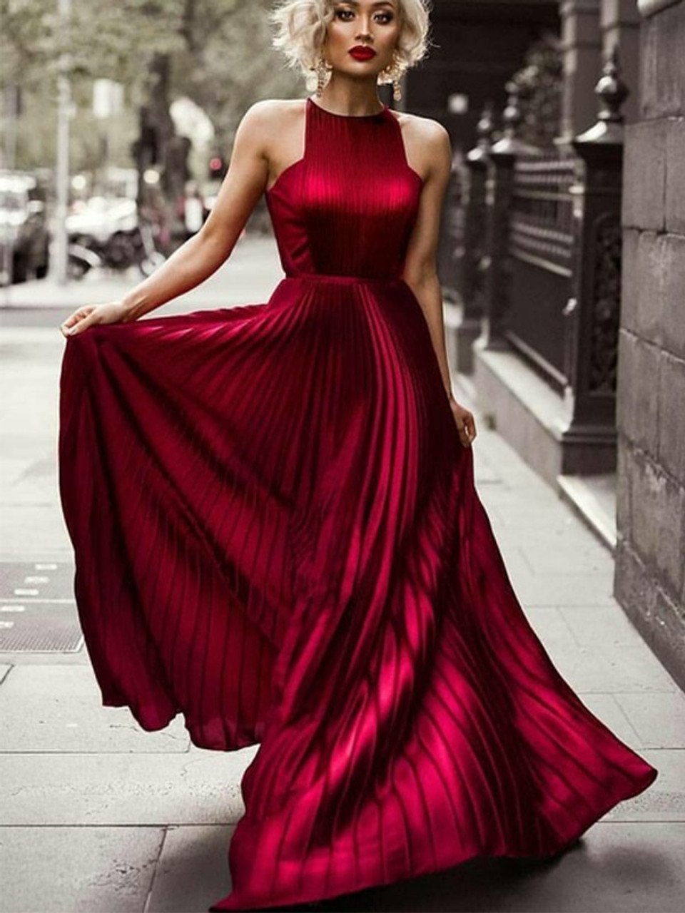 Red halter store neck evening dress