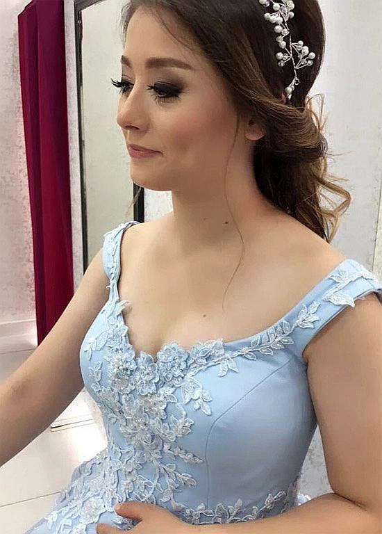 Shop Backless Tulle V-neck Blue Lace Appliques A-line Prom Dresses With  Beadings under 200