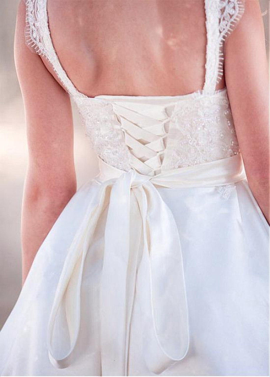 short sweetheart wedding dress