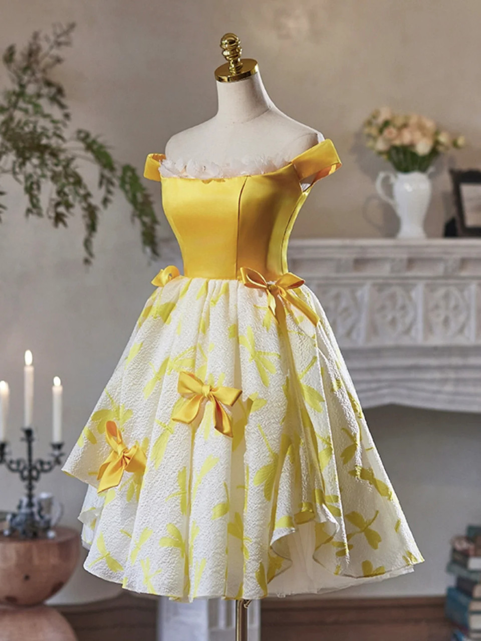 below knee length dress Lafayette 148 New York Silk-Blend Pleated Cap Sleeve Below Knee Dress main image 0