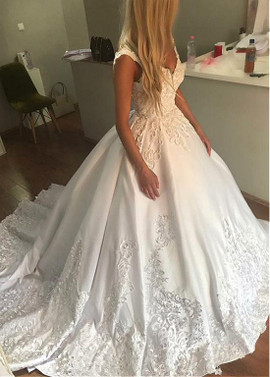 Appliques Satin V-neck Neckline Ball Gown Wedding Dress 