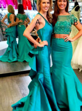 Mermaid V-Neck Long Green Prom Dress With Ruffles