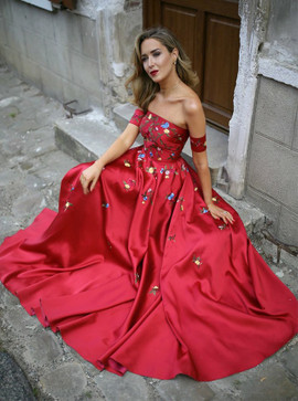 Dignified Strapless Red  Appliques Short Sleeves Prom Dress