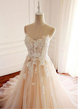 Tulle Spaghetti Straps Champagne A-line Wedding Dress With Lace