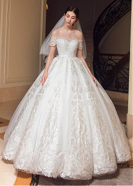  Tulle Off-the-shoulder Lace Appliques Ball Gown Wedding Dress