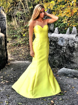 Yellow Satin Backless Sweetheart Mermaid Long Prom Dress